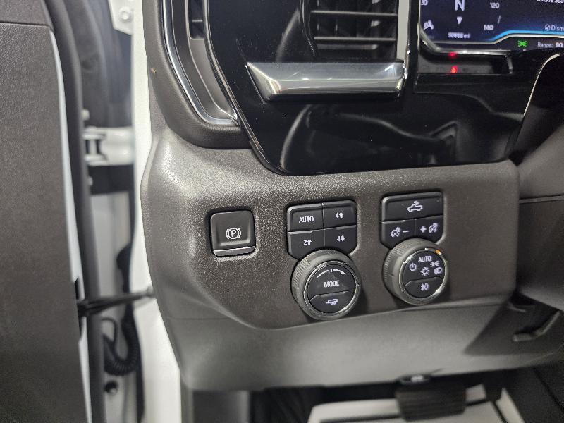 Chevrolet Silverado 1500 4WD Crew Cab 147" LT Trail Boss 2024