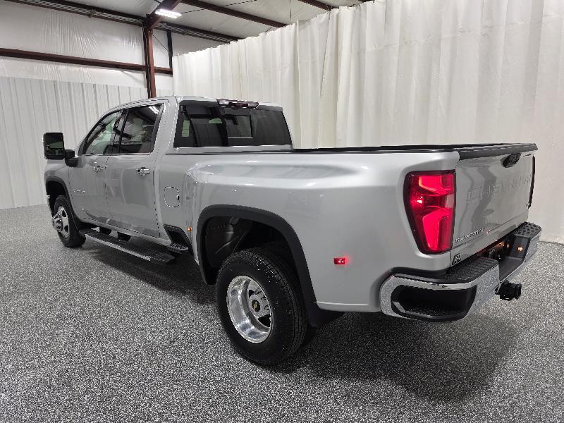 Chevrolet Silverado 3500HD 2WD Crew Cab 172" LTZ 2020