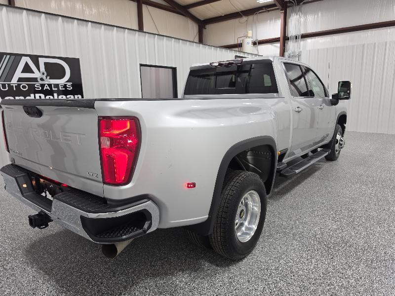 Chevrolet Silverado 3500HD 2WD Crew Cab 172" LTZ 2020