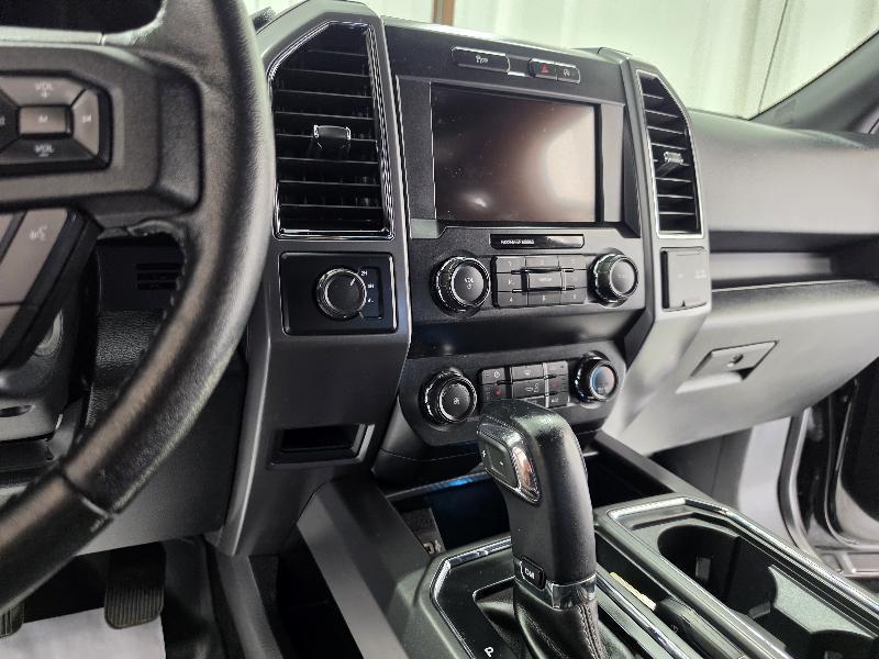 Ford F-150 4WD SuperCrew 145" XLT 2019