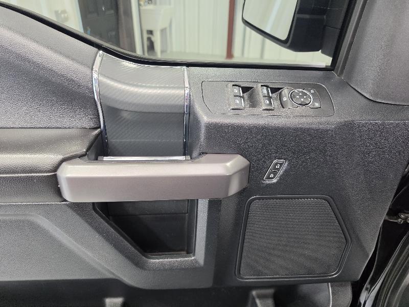 Ford F-150 4WD SuperCrew 145" XLT 2019