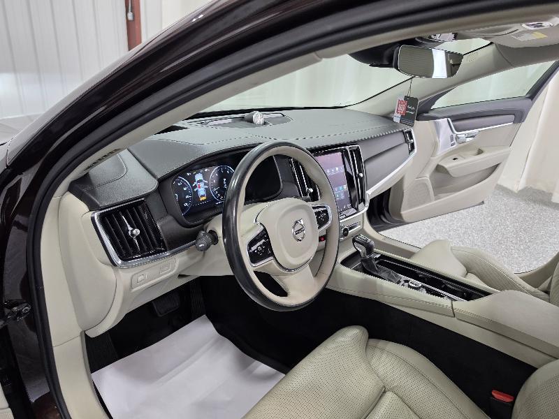 Volvo V90 Cross Country T6 AWD 2017