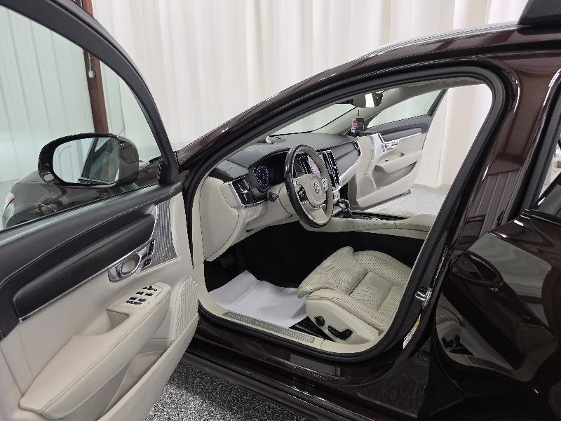 Volvo V90 Cross Country T6 AWD 2017