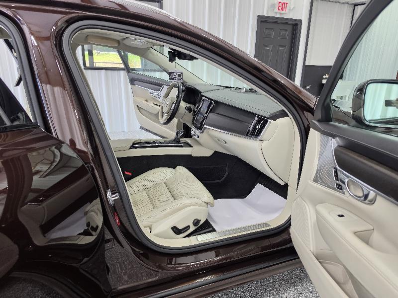 Volvo V90 Cross Country T6 AWD 2017