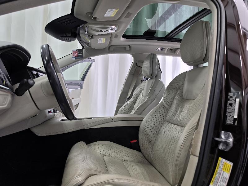 Volvo V90 Cross Country T6 AWD 2017