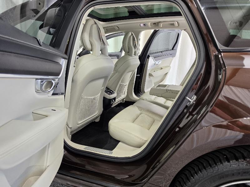 Volvo V90 Cross Country T6 AWD 2017