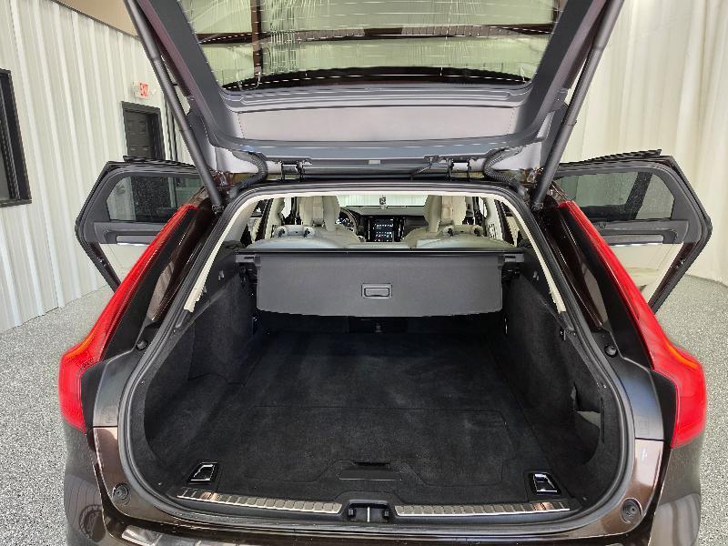 Volvo V90 Cross Country T6 AWD 2017