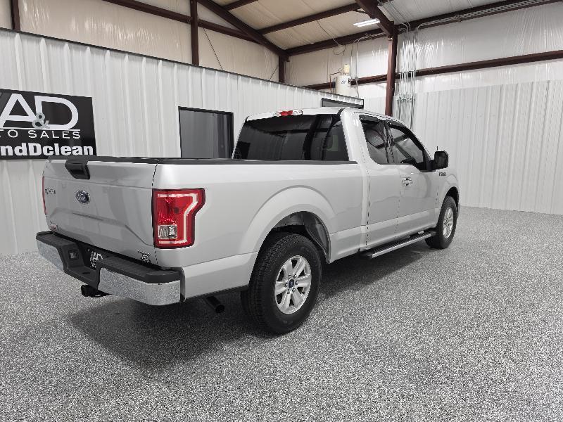 Ford F-150 2WD SuperCab 145" XLT 2015