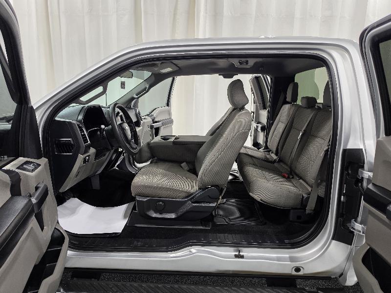 Ford F-150 2WD SuperCab 145" XLT 2015