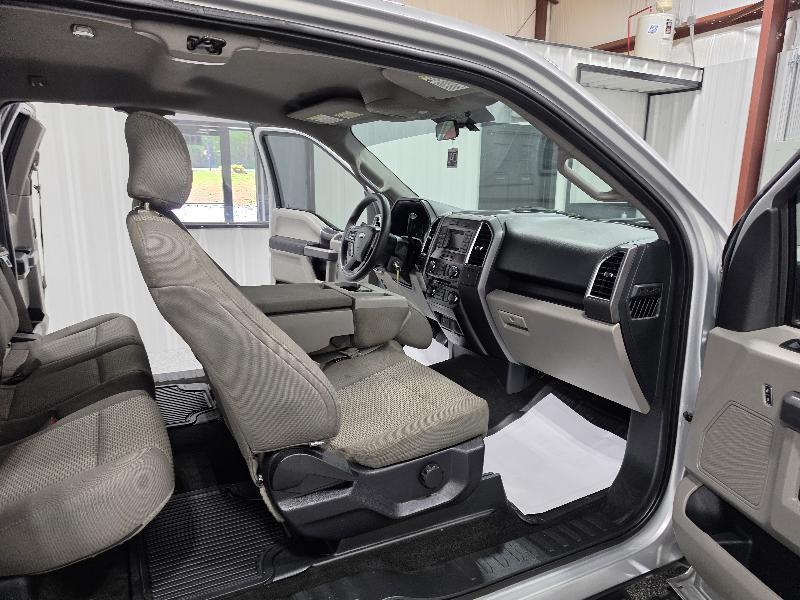 Ford F-150 2WD SuperCab 145" XLT 2015