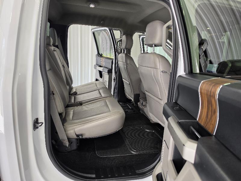 Ford F-150 4WD SuperCrew 145" Lariat 2019