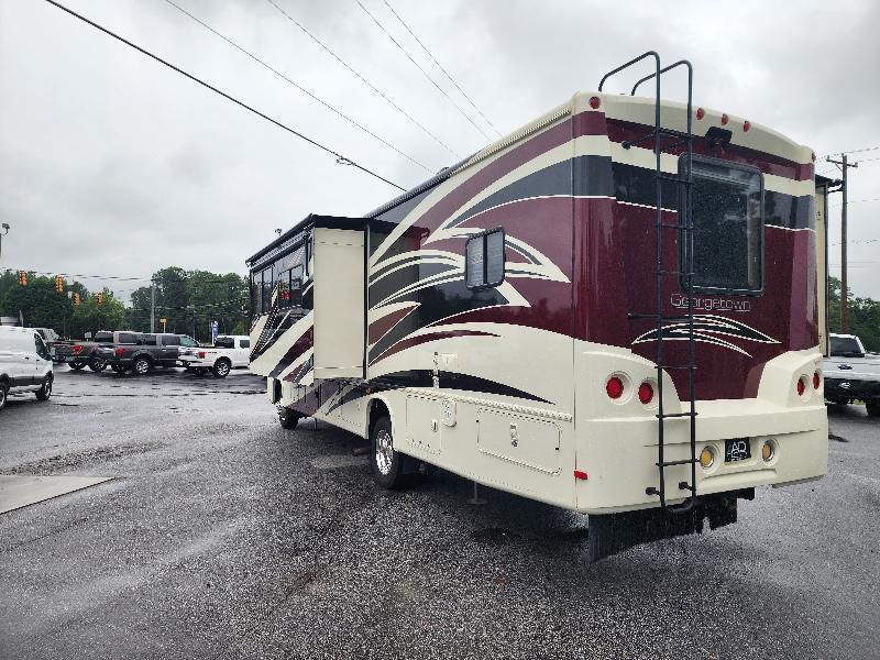 Ford Super Duty F-53 Motorhome Stripped Chassis 208" DRW 2012