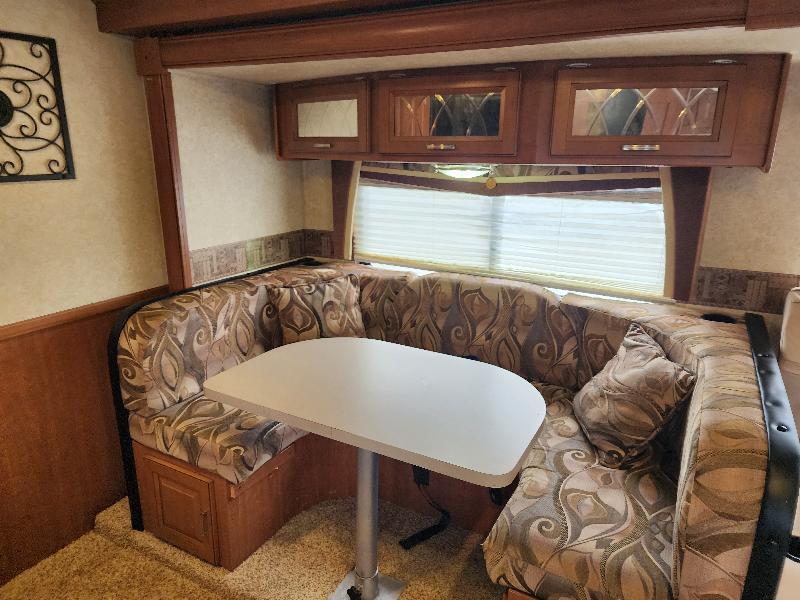 Ford Super Duty F-53 Motorhome Stripped Chassis 208" DRW 2012