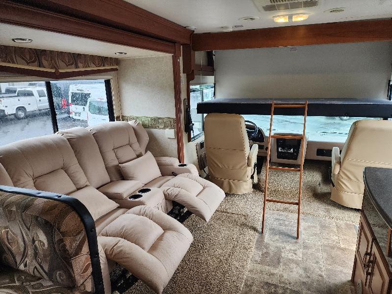 Ford Super Duty F-53 Motorhome Stripped Chassis 208" DRW 2012