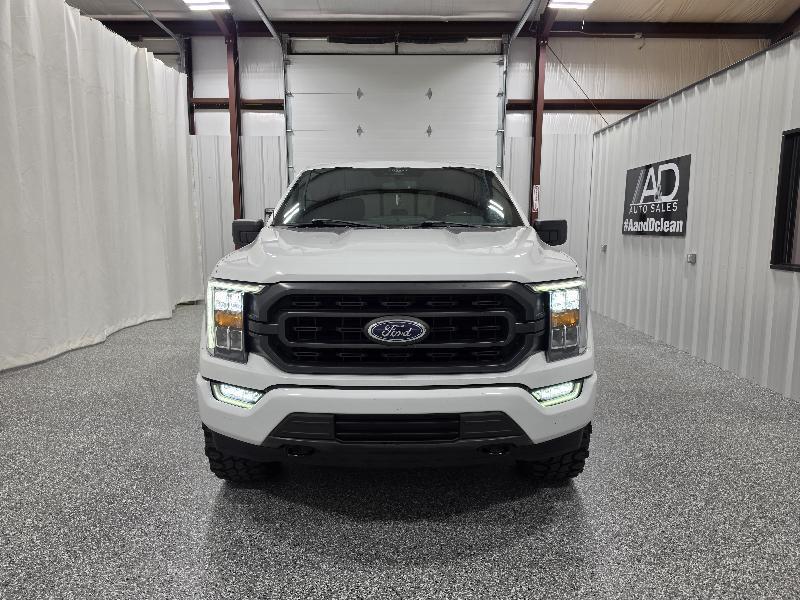 Ford F-150 4WD SuperCrew 145" XLT 2022