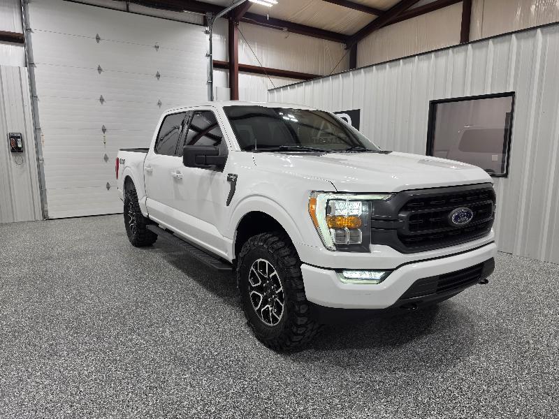 Ford F-150 4WD SuperCrew 145" XLT 2022