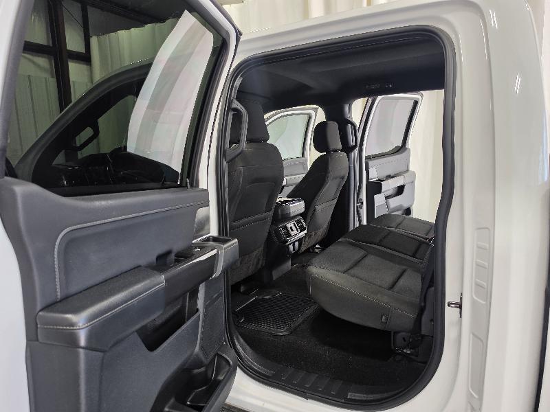 Ford F-150 4WD SuperCrew 145" XLT 2022