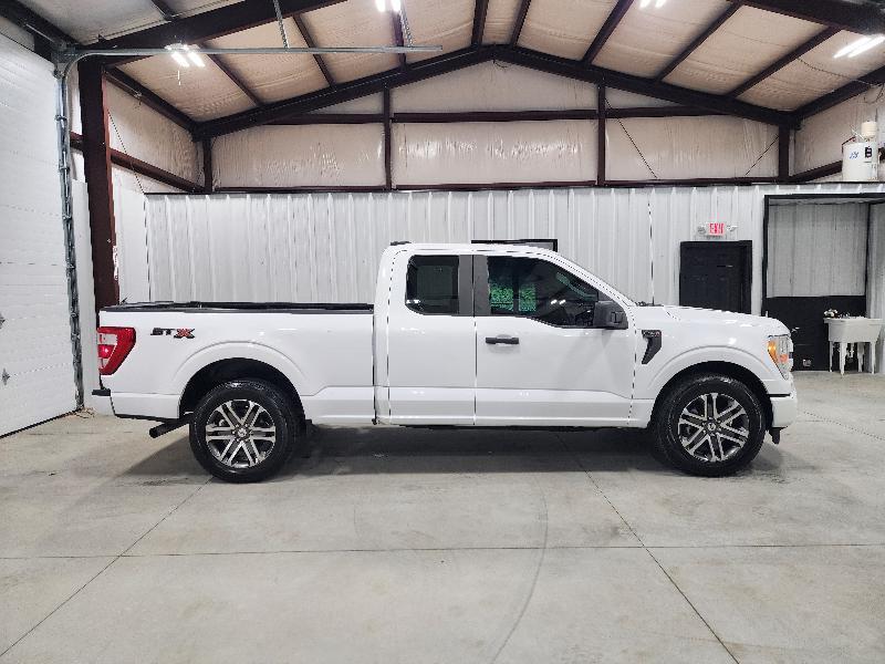 Ford F-150 Lariat 2WD SuperCab 8' Box 2021