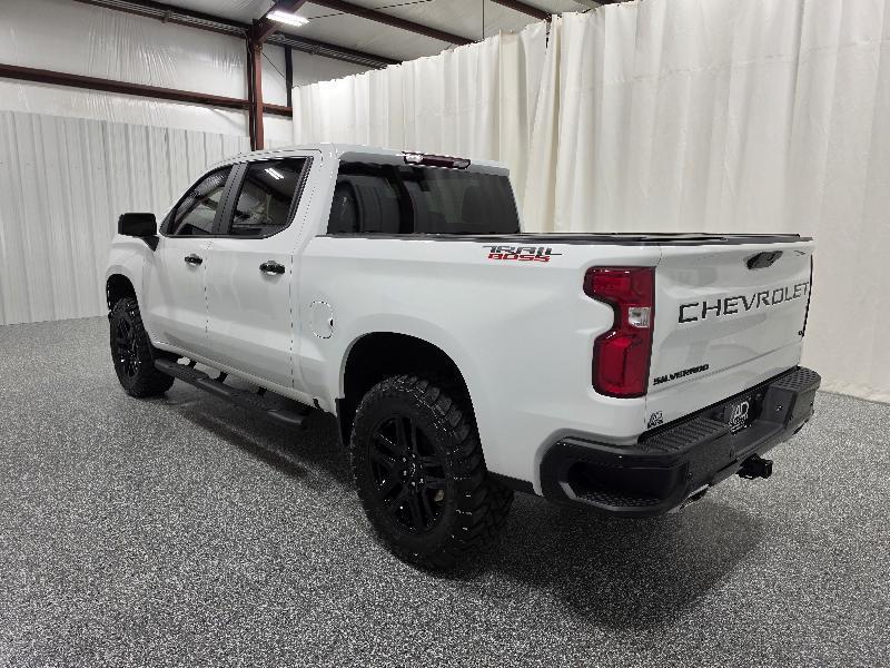 Chevrolet Silverado 1500 LTD 4WD Crew Cab 147" LT Trail Boss 2022