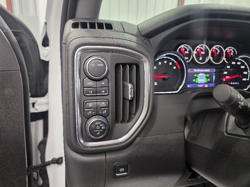 Chevrolet Silverado 1500 LTD 4WD Crew Cab 147" LT Trail Boss 2022