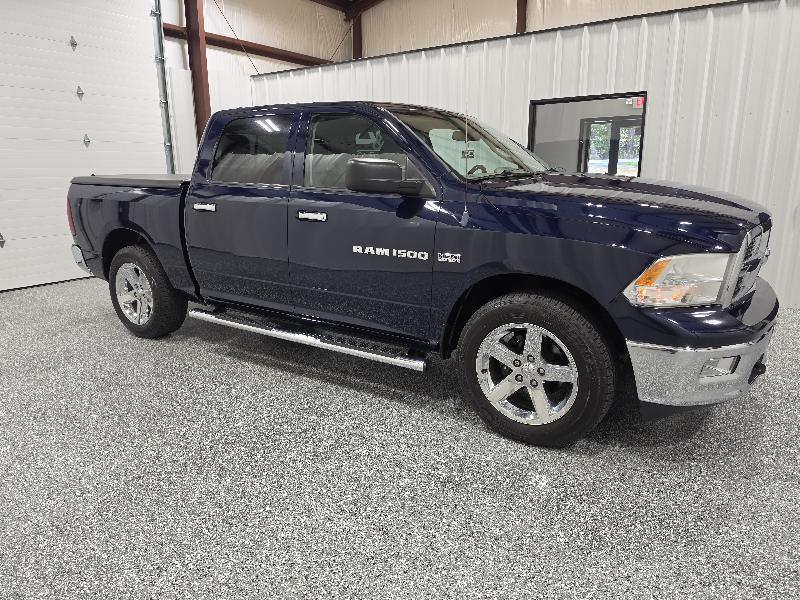 RAM 1500 2WD Crew Cab 140.5" SLT 2012