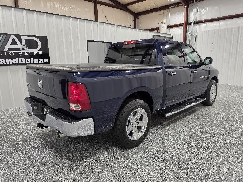 RAM 1500 2WD Crew Cab 140.5" SLT 2012