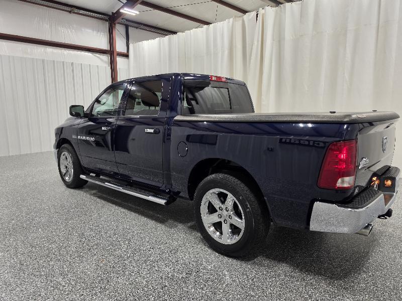 RAM 1500 2WD Crew Cab 140.5" SLT 2012