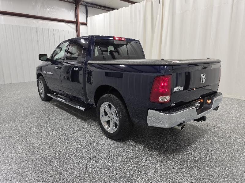 RAM 1500 2WD Crew Cab 140.5" SLT 2012