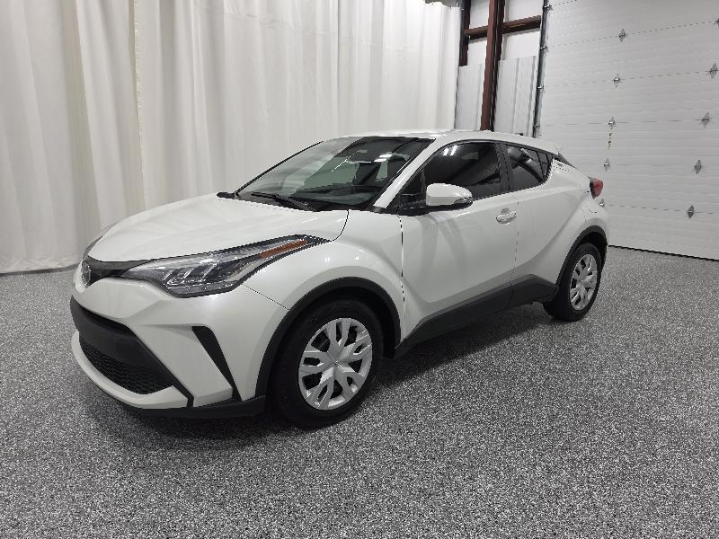 Toyota C-HR LE FWD (Natl) 2021
