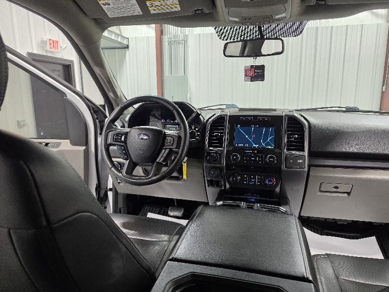 Ford F-150 4WD SuperCrew 145" XLT 2018