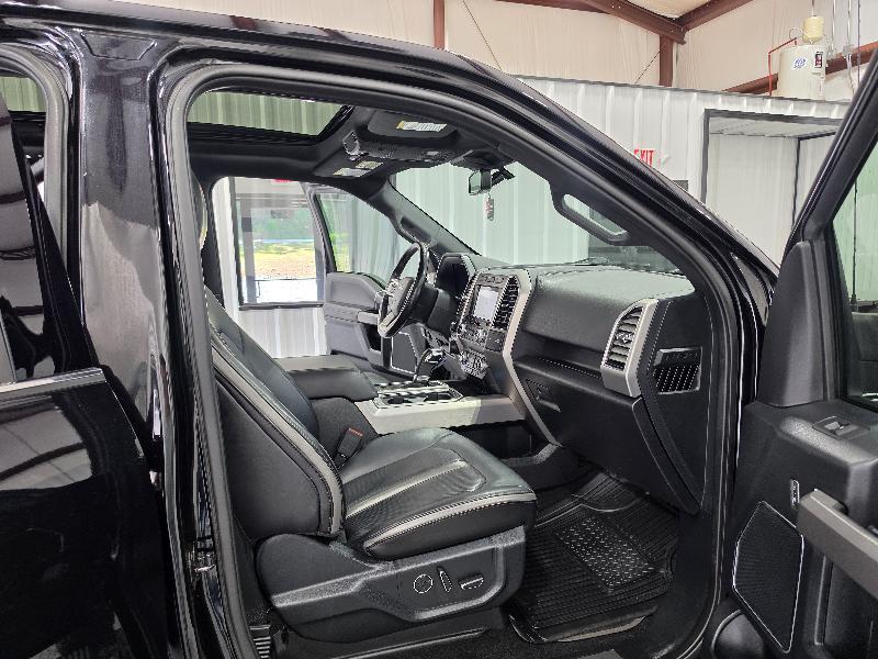 Ford F-150 4WD SuperCrew 145" Platinum 2019