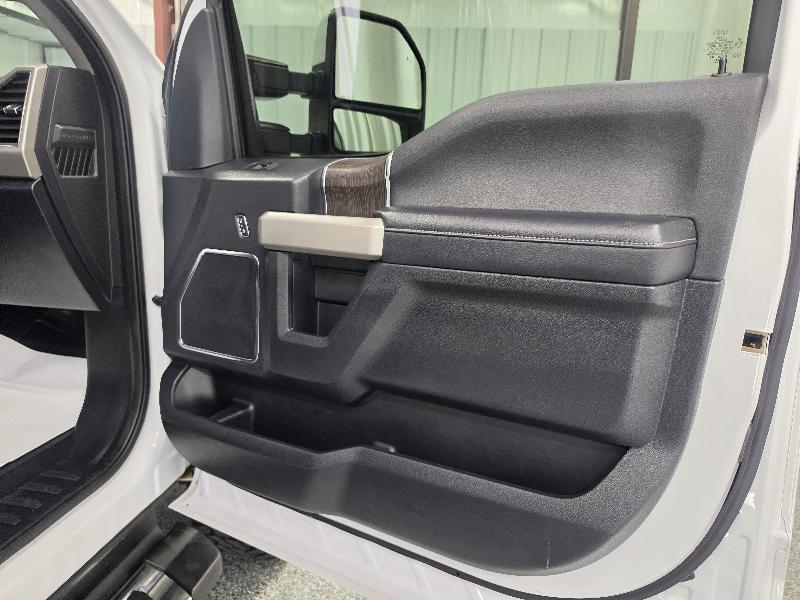 Ford Super Duty F-250 SRW King Ranch 4WD Crew Cab 8' Box 2020