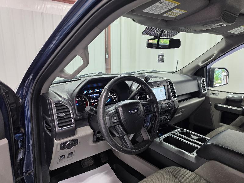 Ford F-150 2WD SuperCrew 145" XLT 2016