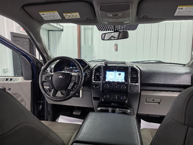 Ford F-150 2WD SuperCrew 145" XLT 2016