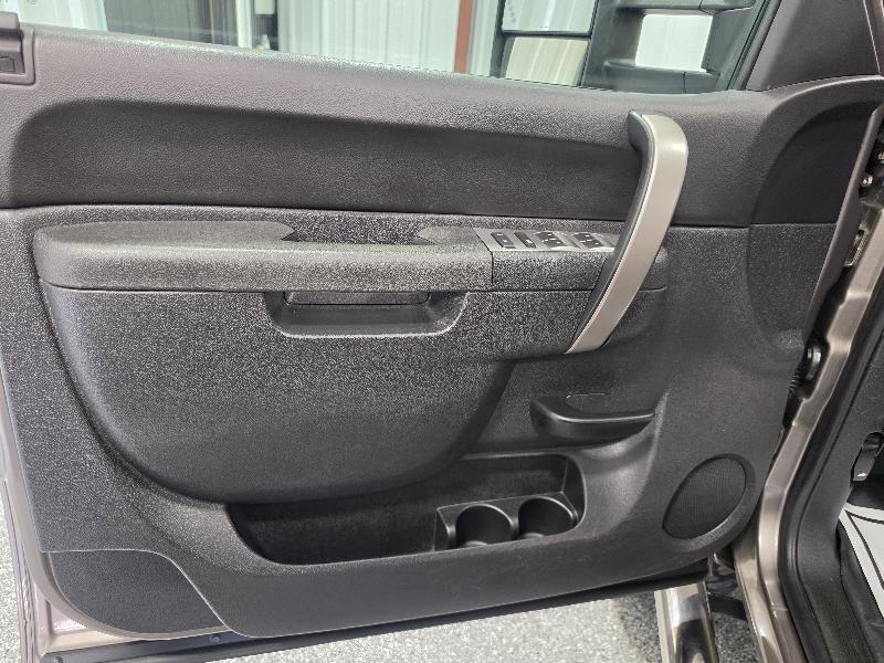 Chevrolet Silverado 2500HD 4WD Crew Cab 153.7" LT 2013