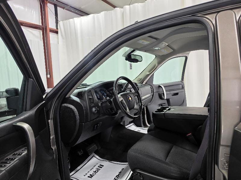 Chevrolet Silverado 2500HD 4WD Crew Cab 153.7" LT 2013