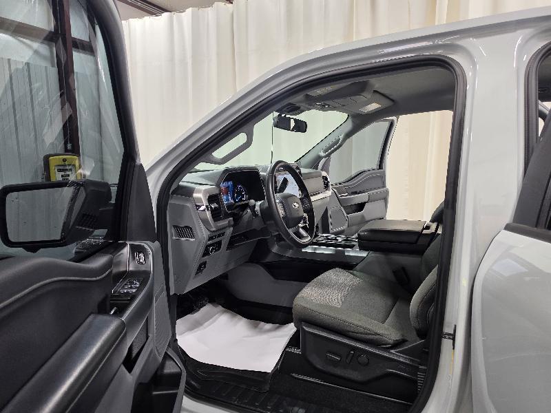 Ford F-150 4WD SuperCrew 145" XLT 2023