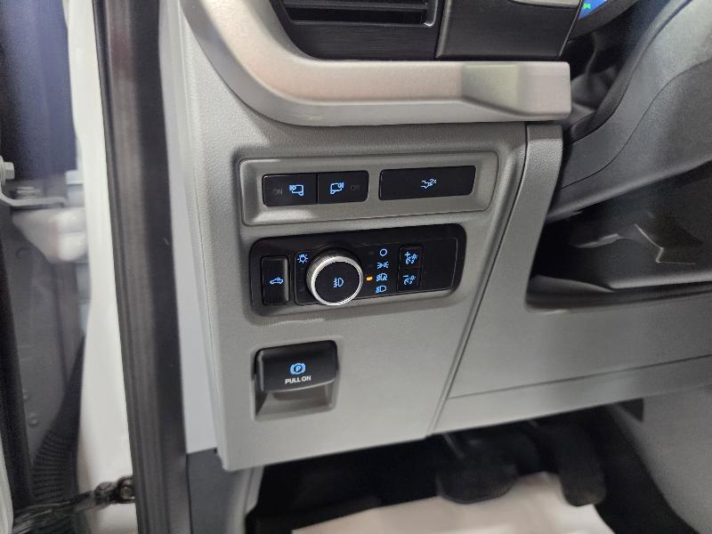 Ford F-150 4WD SuperCrew 145" XLT 2023