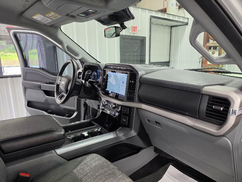 Ford F-150 4WD SuperCrew 145" XLT 2023