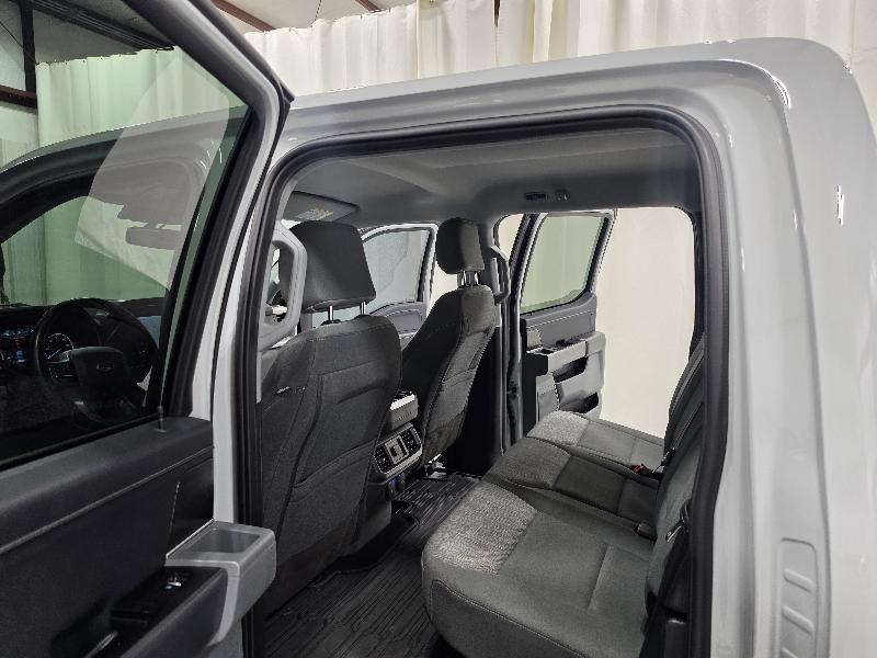 Ford F-150 4WD SuperCrew 145" XLT 2023