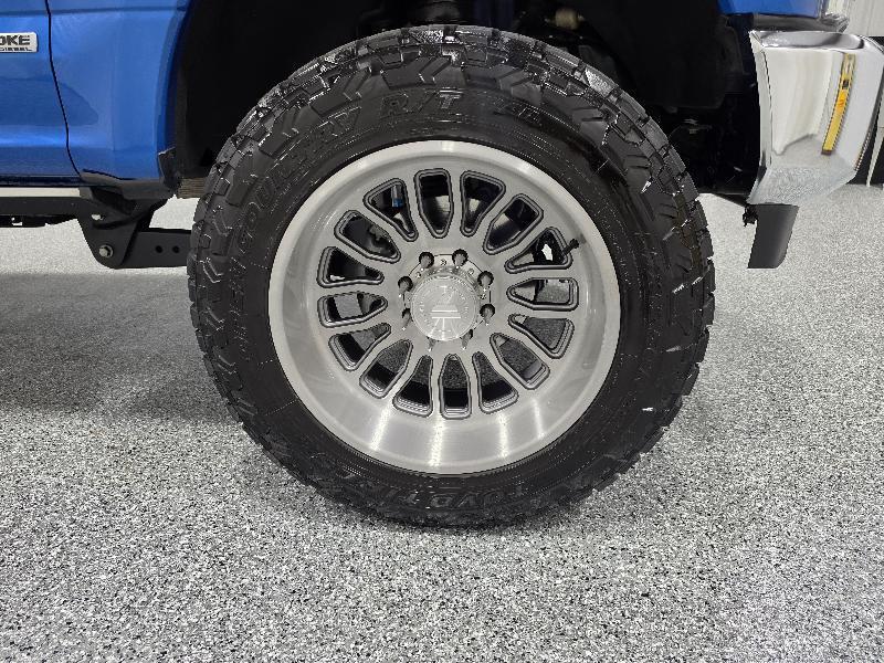 Ford F-250 HD Crew Cab 4dr 152.2" WB 4WD 2020