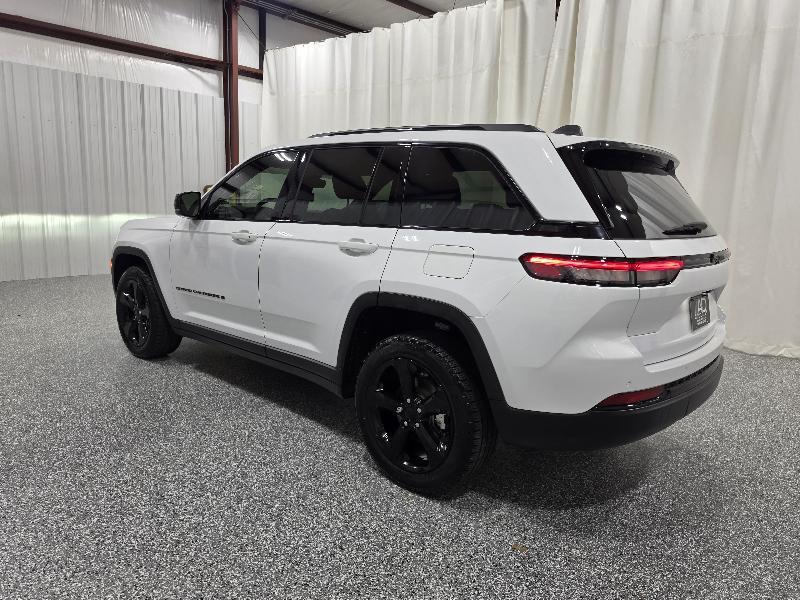 Jeep Grand Cherokee Altitude 4x2 2022