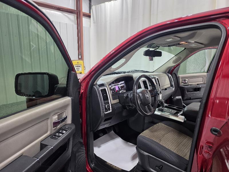 RAM 1500 2WD Quad Cab 140.5" Big Horn 2012