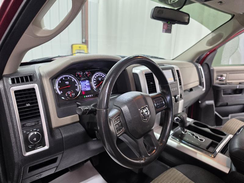 RAM 1500 2WD Quad Cab 140.5" Big Horn 2012