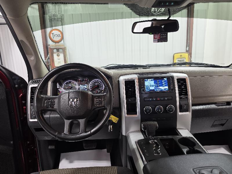 RAM 1500 2WD Quad Cab 140.5" Big Horn 2012