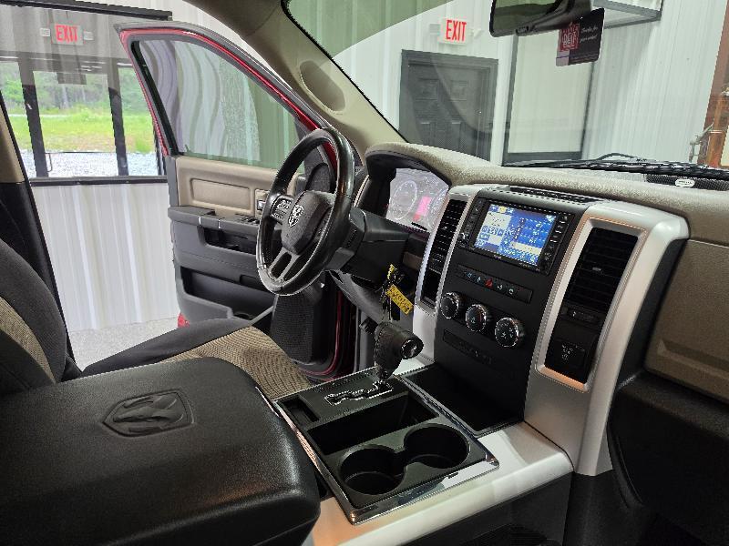 RAM 1500 2WD Quad Cab 140.5" Big Horn 2012