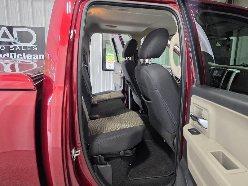 RAM 1500 2WD Quad Cab 140.5" Big Horn 2012