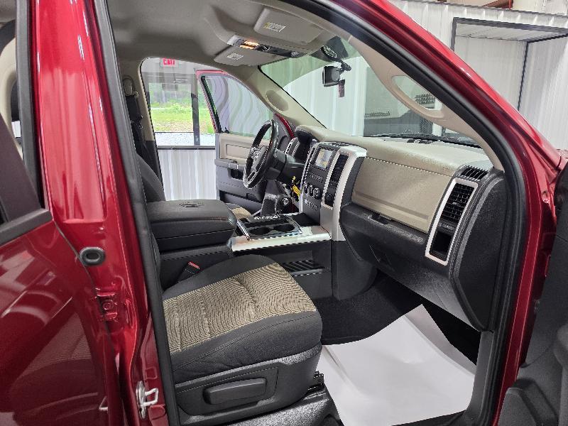 RAM 1500 2WD Quad Cab 140.5" Big Horn 2012