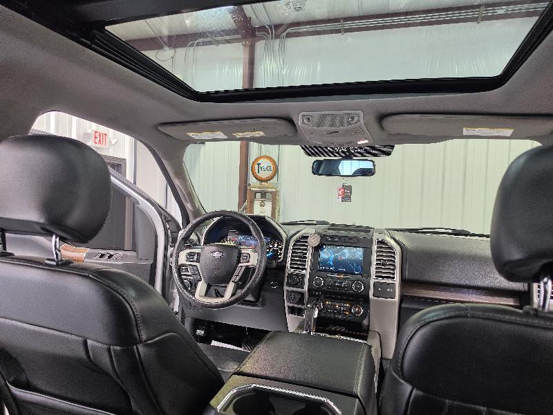 Ford F-150 4WD SuperCrew 139" Lariat 2016