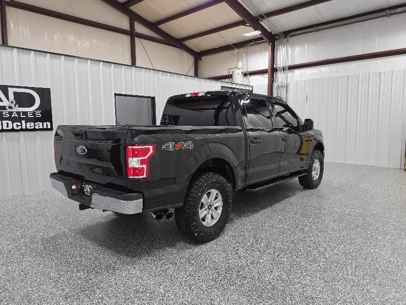 Ford F-150 4WD SuperCrew 145" XLT 2020